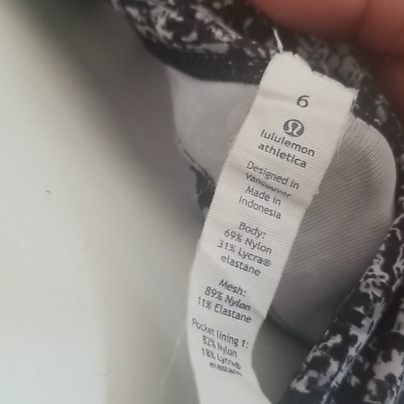 Lululemon cropped leggings - Picture 12 of 16